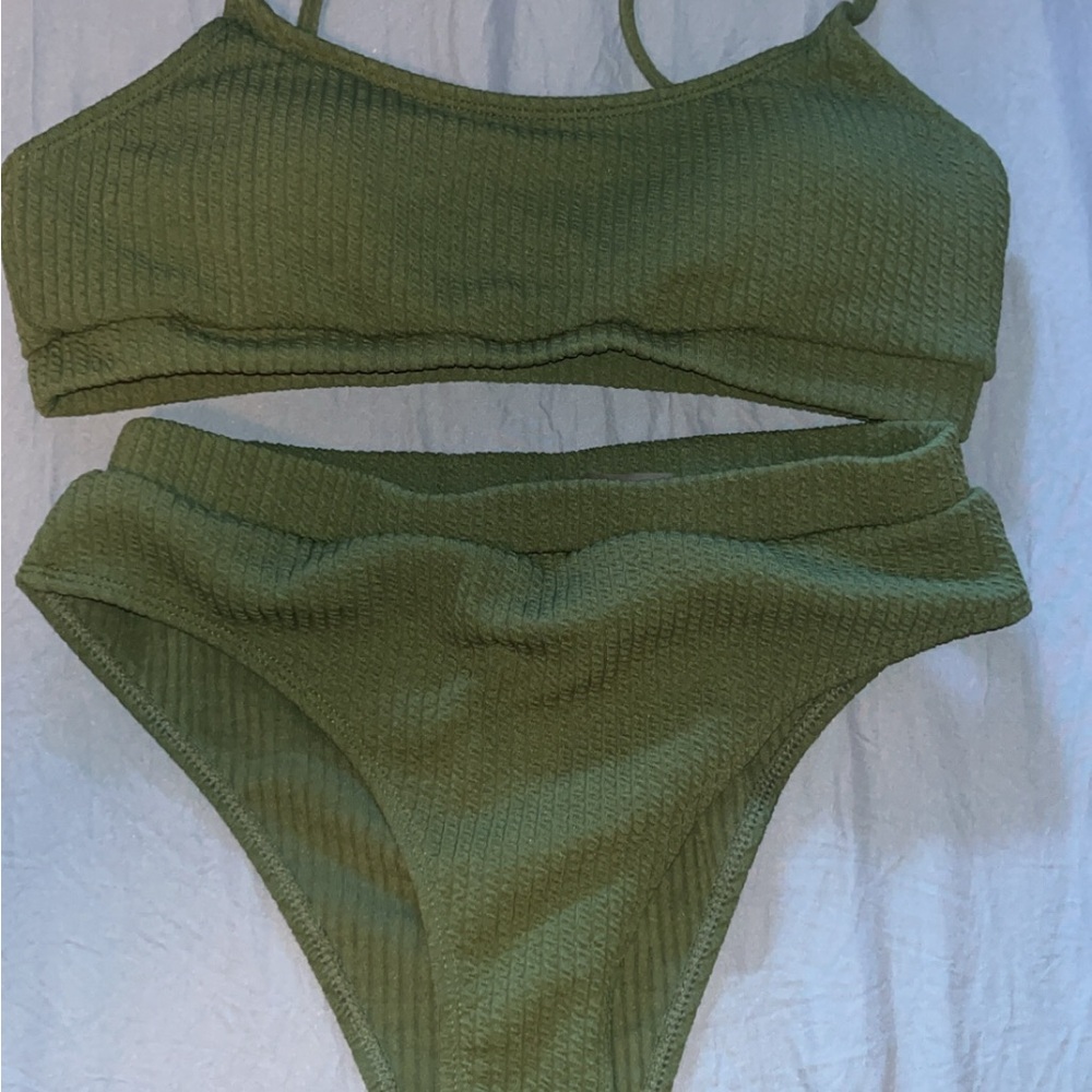 Bathing suit sets - Picture 6 of 10